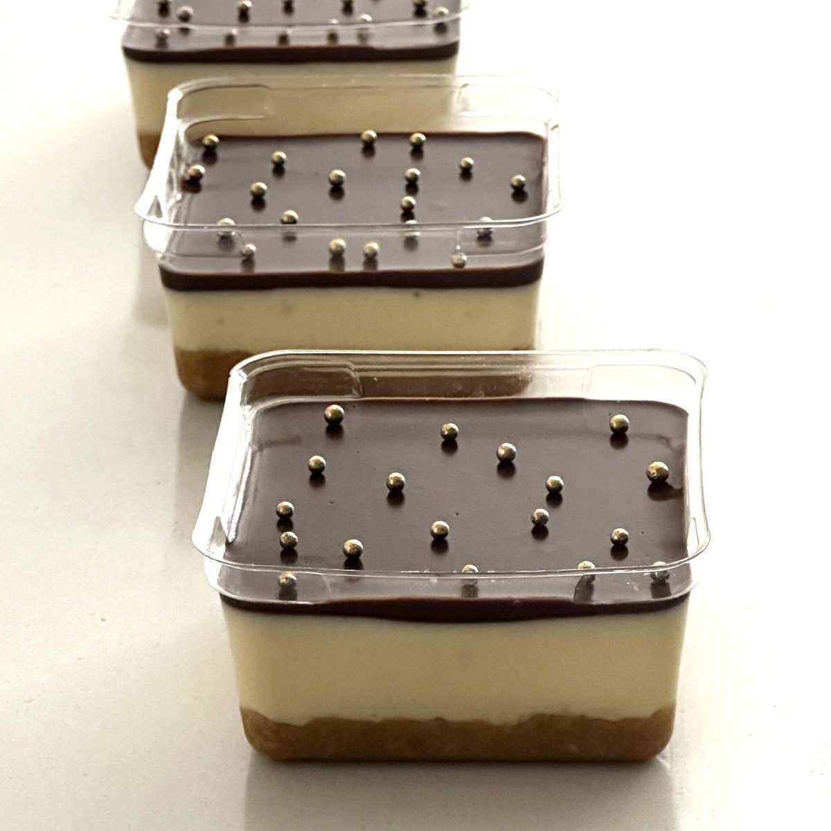 Leche de Ave — soufflé con chocolate · Maripostres Costa Rica 1