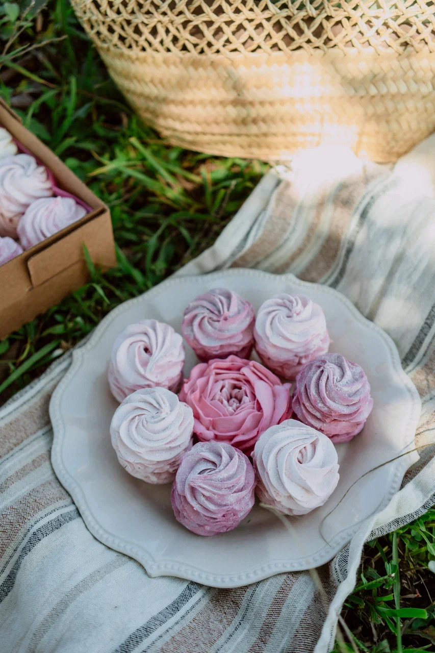 Zefir artesanal en un picnic — Maripostres Costa Rica